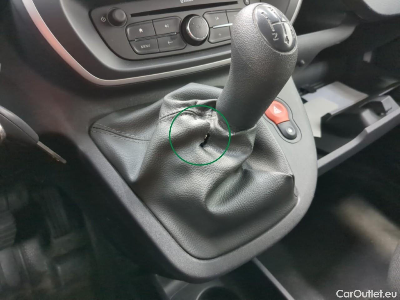  Renault  Kangoo RENAULT  Express / 2013 / 4P / Fourgonnette Extra R-Link dCi 90 #10