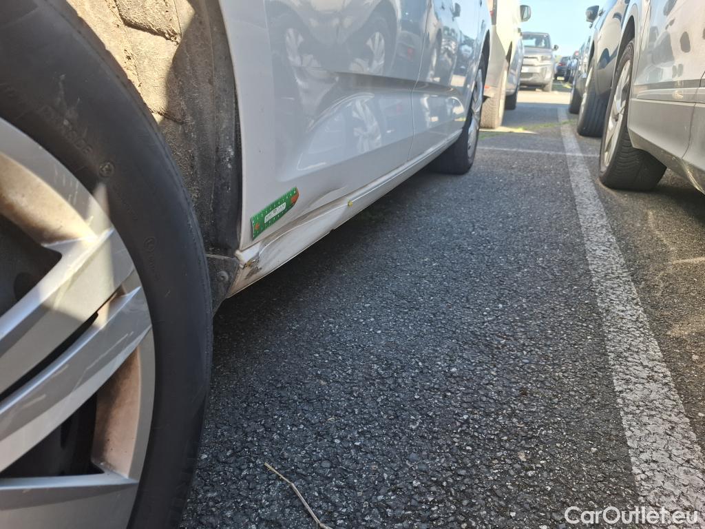  Volkswagen  Caddy VOLKSWAGEN  Cargo / 2020 / 4P / Fourgonnette 2.0 TDI 75ch Business #23