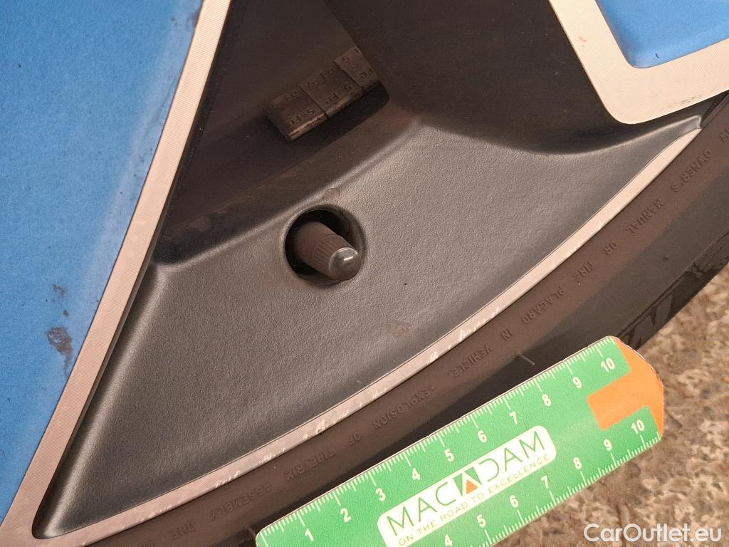  LYNK & Co  01 LYNK & CO  / 2020 / 5P / SUV 1.5 261ch  Hybride Rechargeable OPERATION STOCK #29