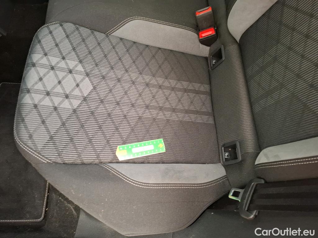  Volkswagen  Taigo  R-Line 1.5 TSI 150CV BVA7 E6d #4