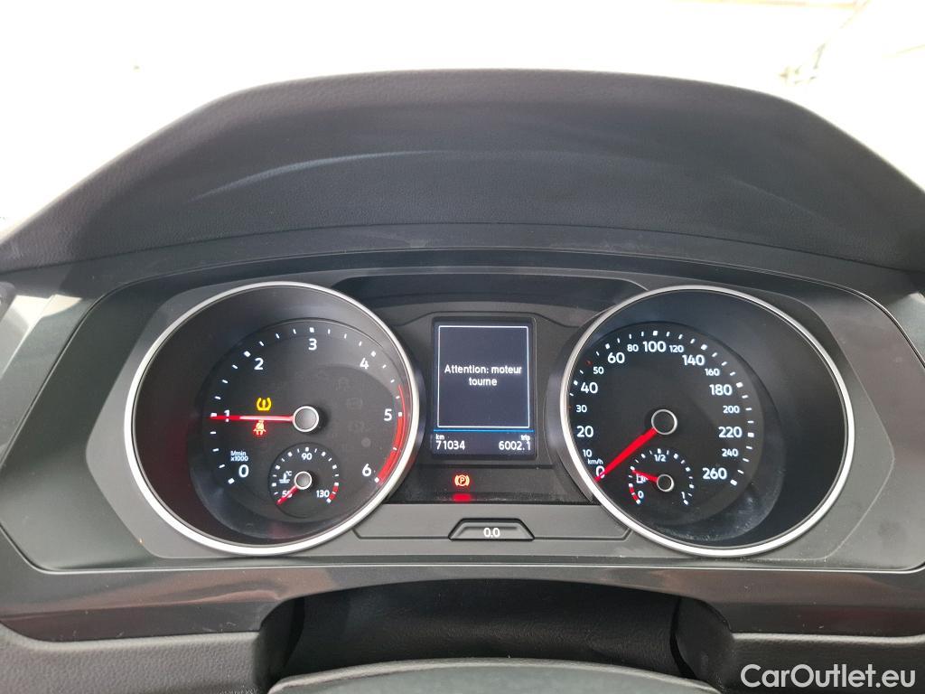  Volkswagen  Tiguan VOLKSWAGEN  / 2020 / 5P / SUV 2.0 TDI 150 DSG7 Life Business #44