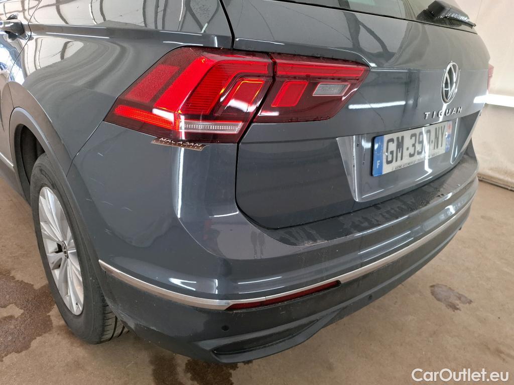  Volkswagen  Tiguan VOLKSWAGEN  / 2020 / 5P / SUV 1.4 eHybrid 245 DSG6 Life Business #21