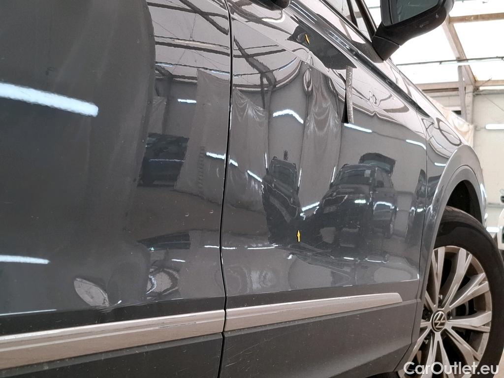  Volkswagen  Tiguan VOLKSWAGEN  / 2020 / 5P / SUV 1.4 eHybrid 245 DSG6 Life Business #8