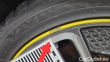  Mini  Cooper  SE MINI Yours Trim #18