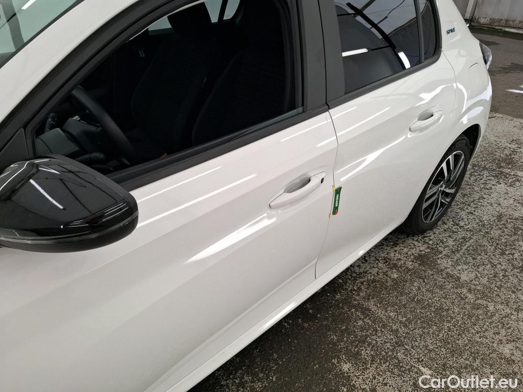  Peugeot  208  Style 1.2 PureTech 75CV BVM5 E6d #1