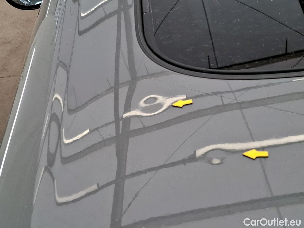  Mini  Cooper MINI Mini / 2014 / 5P / Berline One Edition Greenwich 102 ch #24