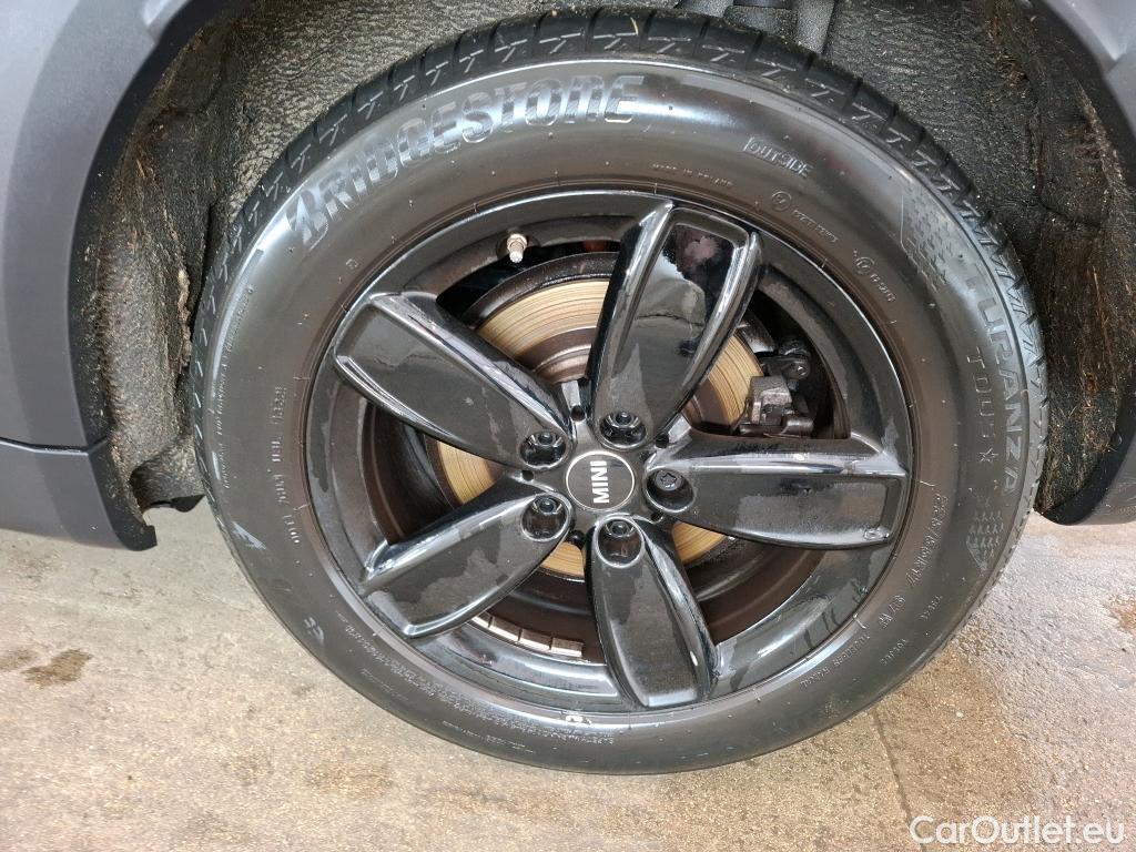  Mini  Countryman MINI  / 2020 / 5P / Crossover Cooper SE ALL4 Yours 125+95ch BVA6 #3