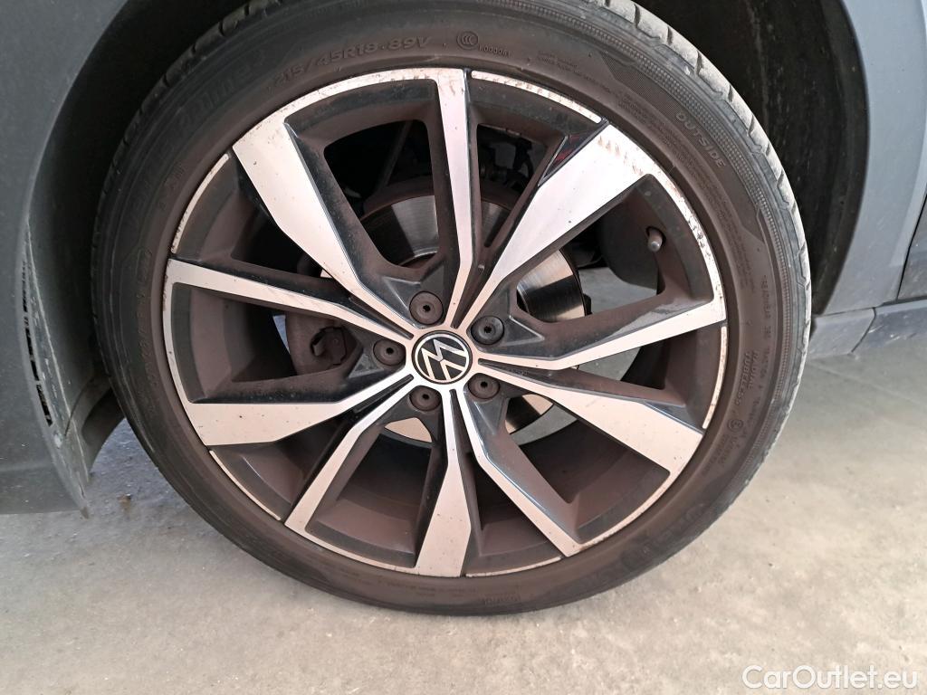  Volkswagen  Taigo  R-Line 1.5 TSI 150CV BVA7 E6d #38