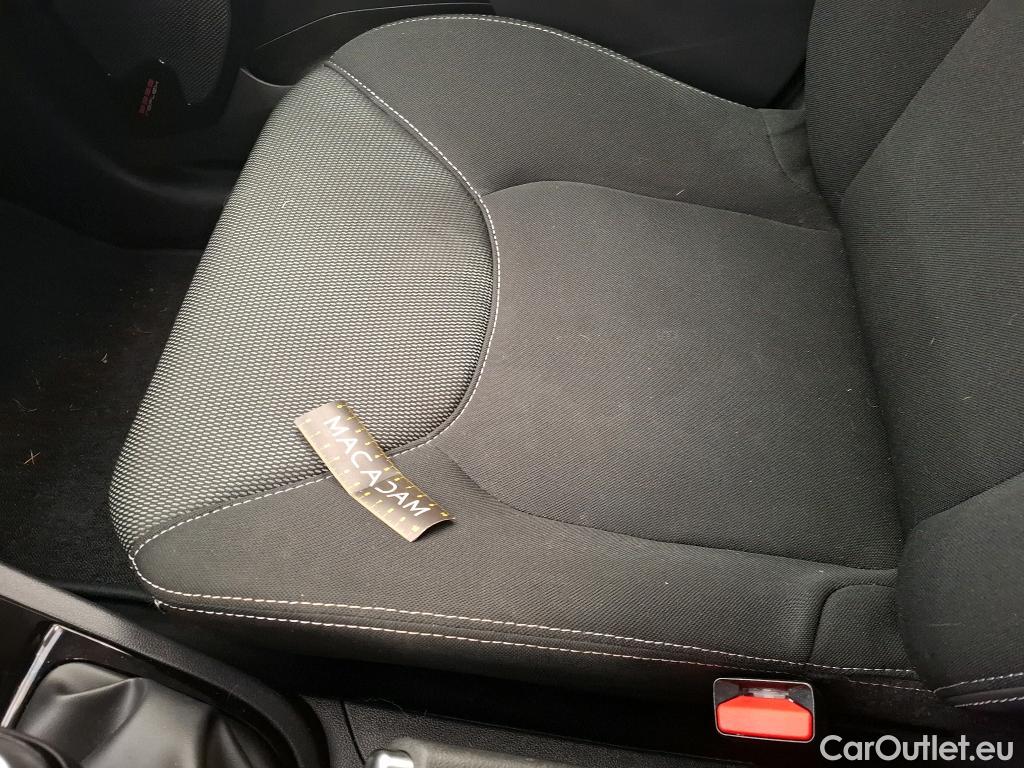  Renault  Clio  IV Business 0.9 TCe 90CV BVM5 E6 #38