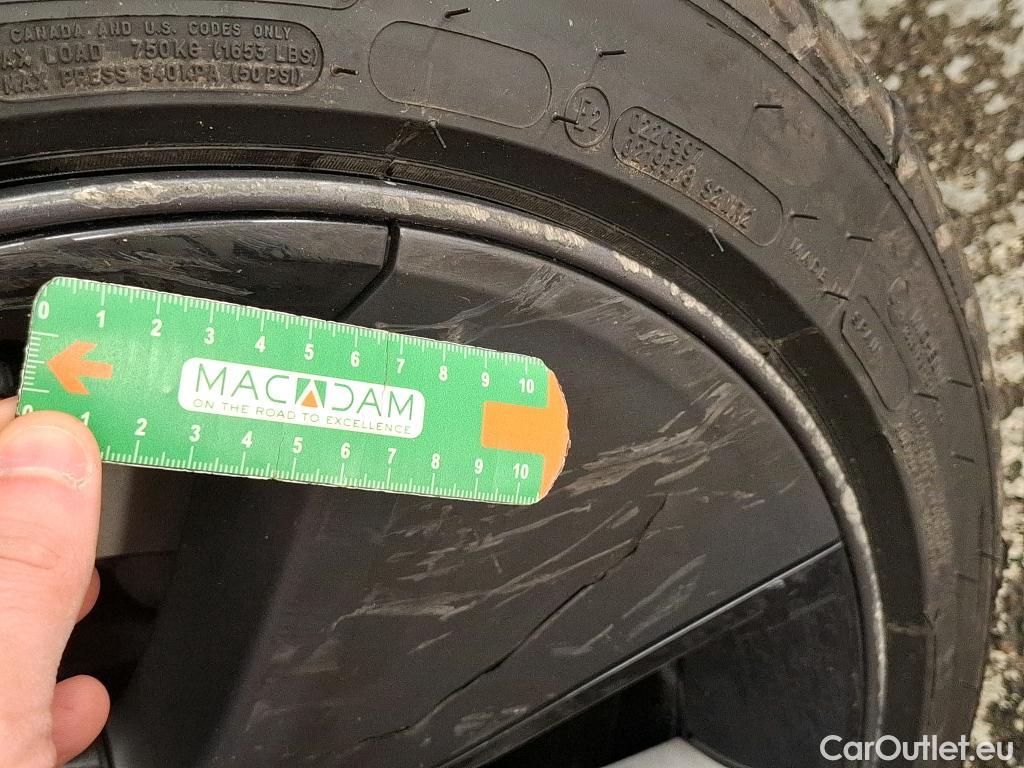  Tesla  Model 3 TESLA  2018 4P Berline Propulsion #18