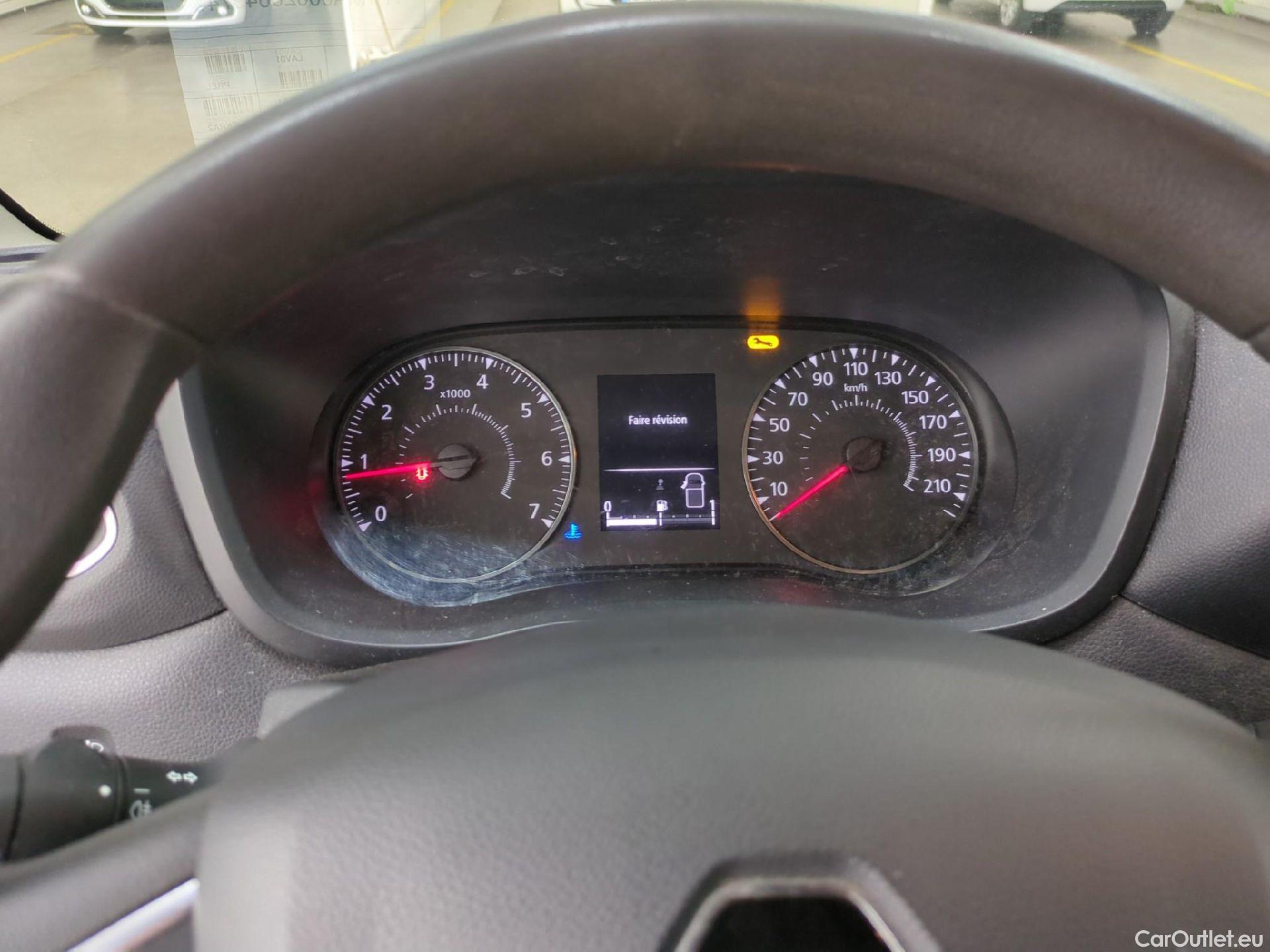  Renault  Master  III Fourgon L2H2 3 3 Grand Confort dCi 135CV BVM6 E6dT #2