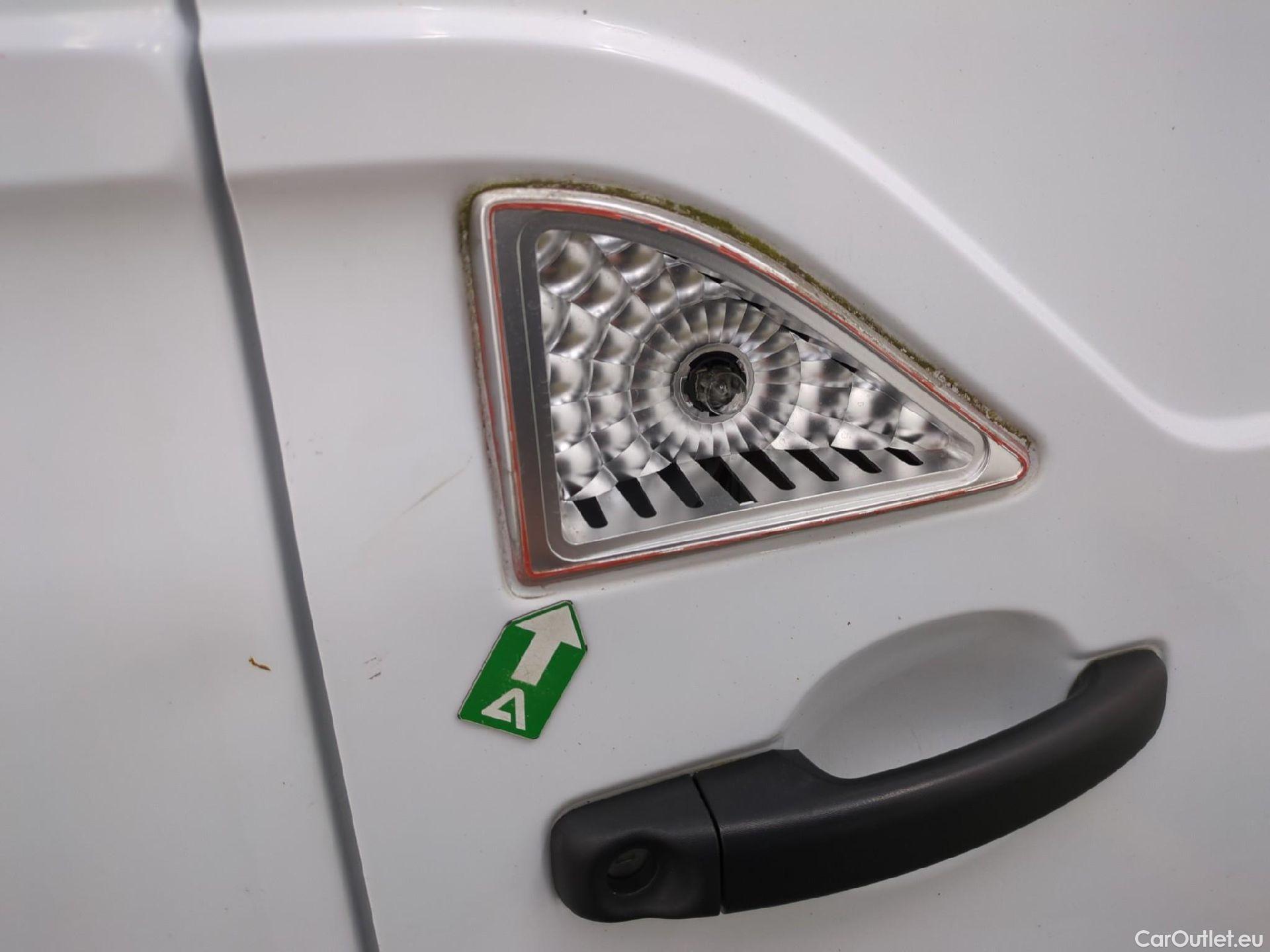  Renault  Master  III Fourgon L2H2 3 3 Grand Confort dCi 135CV BVM6 E6dT #12