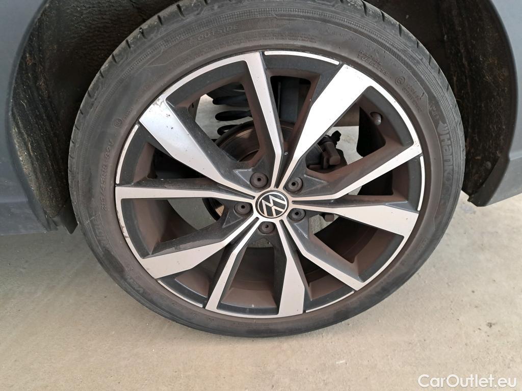  Volkswagen  Taigo  R-Line 1.5 TSI 150CV BVA7 E6d #14