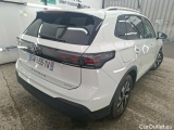  Volkswagen  Tiguan VOLKSWAGEN  / 2023 / 5P / SUV 1.5 eTSI 130 DSG7 VW EDITION(SP) #3