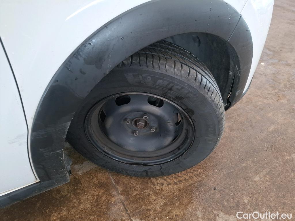  Citroen  C3  Société Feel Business R 1.5 BlueHDI 100CV BVM5 E6dT #67