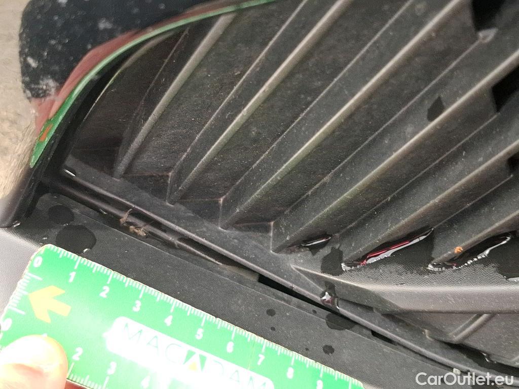  Citroen  C4 CITROEN  X / 2022 / 4P / Berline PureTech 130 S&S EAT8 Feel Pack #26
