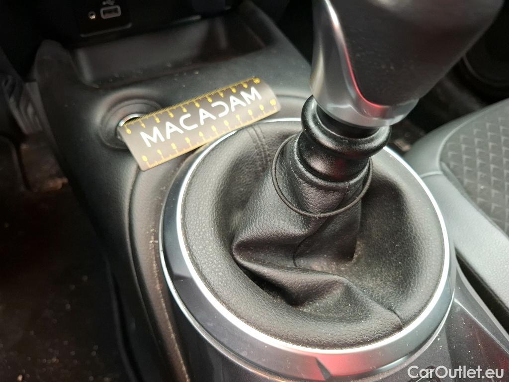  Nissan  Juke NISSAN  / 2019 / 5P / Crossover DIG-T 114 BVM6 Shadow(SP) #38