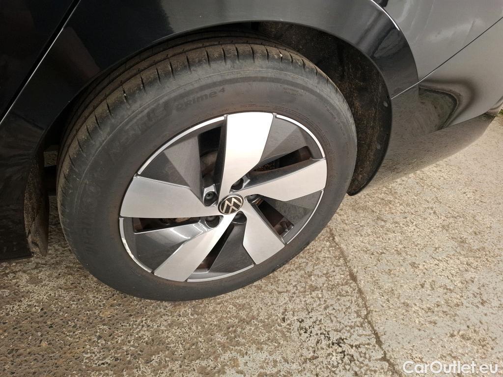  Volkswagen  Passat  Variant 1.5 eTSI 110 kW Life Plus TSI 150CV BVA7 6E #12
