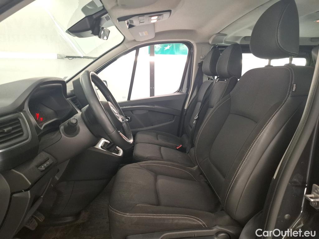  Nissan  NV300 NISSAN  / 2021 / 5P / Combi 2.0 dCi 150 S/S N-Connecta L2H1 3.0T #24
