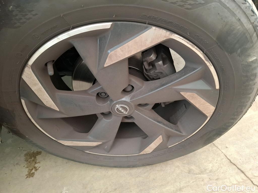  Nissan  Juke NISSAN  / 2019 / 5P / Crossover DIG-T 114 BVM6 Shadow(SP) #18