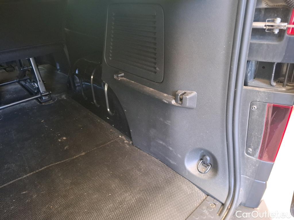  Nissan  NV300 NISSAN  / 2021 / 5P / Combi 2.0 dCi 150 S/S N-Connecta L2H1 3.0T #36