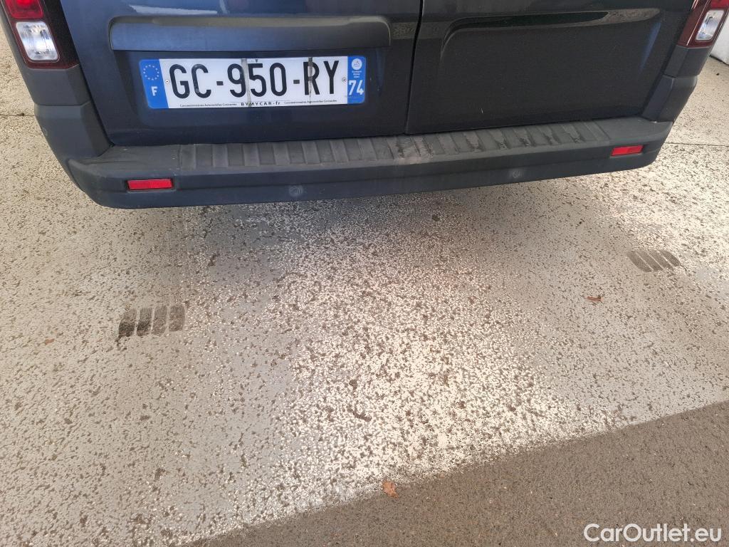  Nissan  NV300 NISSAN  / 2021 / 5P / Combi 2.0 dCi 150 S/S N-Connecta L2H1 3.0T #12