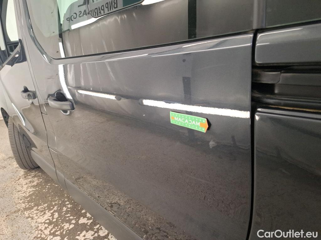  Nissan  NV300 NISSAN  / 2021 / 5P / Combi 2.0 dCi 150 S/S N-Connecta L2H1 3.0T #32