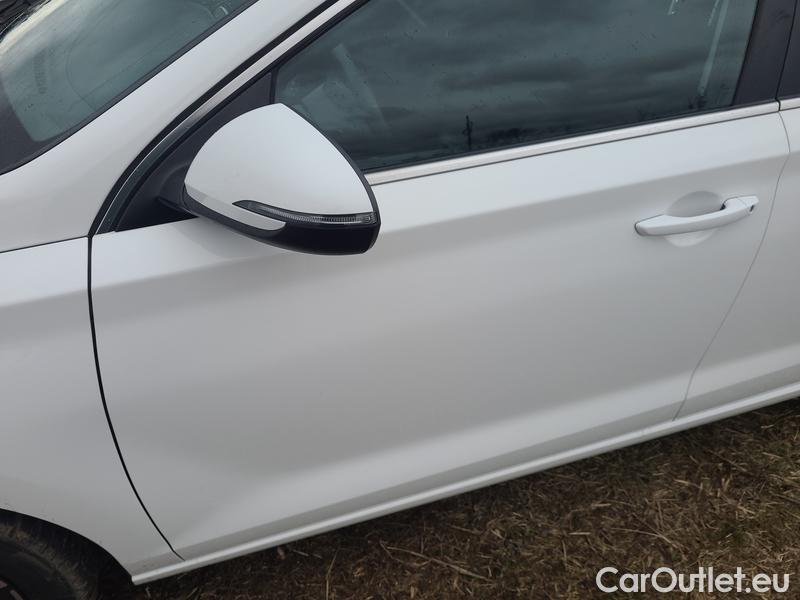  Hyundai  i30   cw (PD)(2017->)  kom.1.0TGDI 120 Smart #4