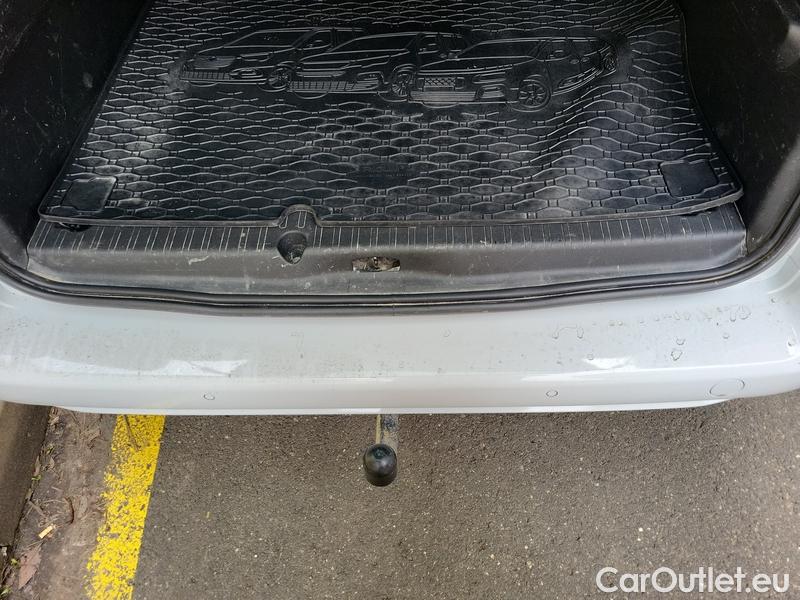  Opel  Combo  Life (E)  (2018) Com.L.1.5D 96 Elegance Plus 5d #17