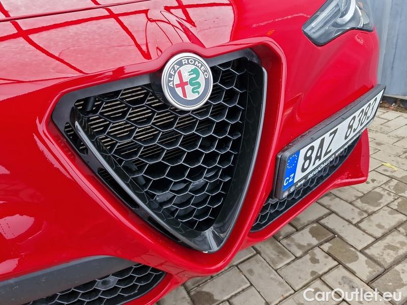  Alfa Romeo   STELVIO Stelvio (630)  2016->)2.0GME 280Veloce AWD AT #2