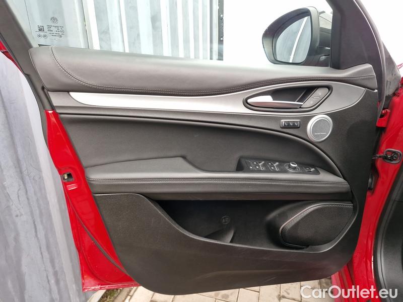  Alfa Romeo   STELVIO Stelvio (630)  2016->)2.0GME 280Veloce AWD AT #14