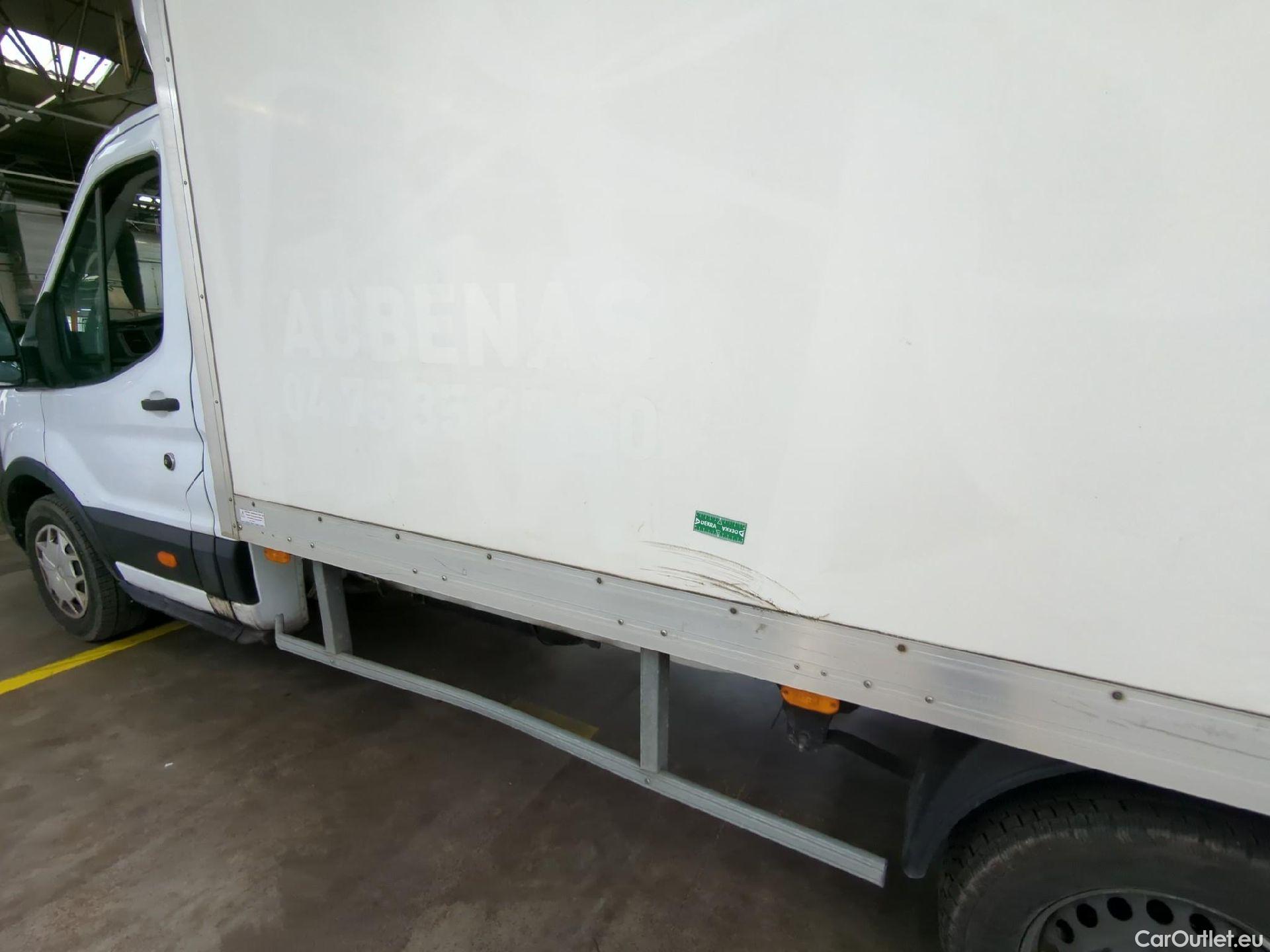  Ford  Transit FORD  / 2019 / 2P / Châssis cabine T 350 L4 TREND B 2.0 ecob 130 HDT #18