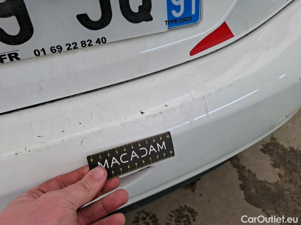  Peugeot  208  Affaire Premium 1.6 HDi 75CV BVM5 E6 #6