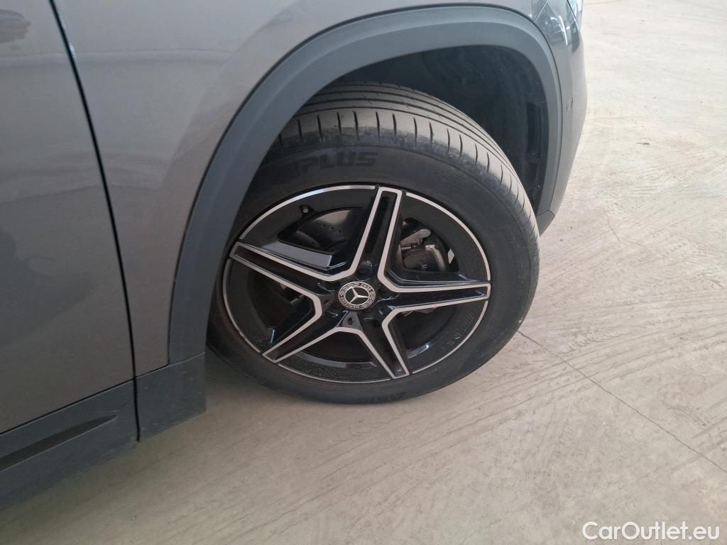  Mercedes  GLA MERCEDES-BENZ  / 2020 / 5P / SUV 1.3  250 e AMG LINE DCT #11