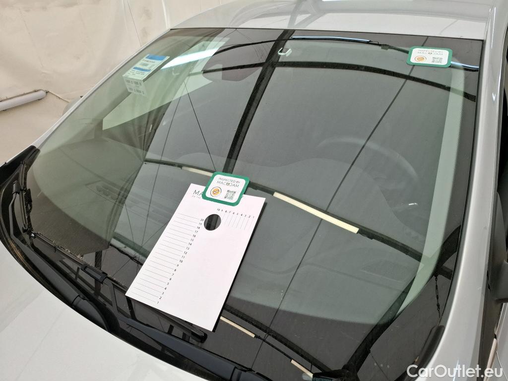  Renault  Megane  IV Berline 5 ptes. Techno 1.5 dCi 115CV BVA7 E6d #13