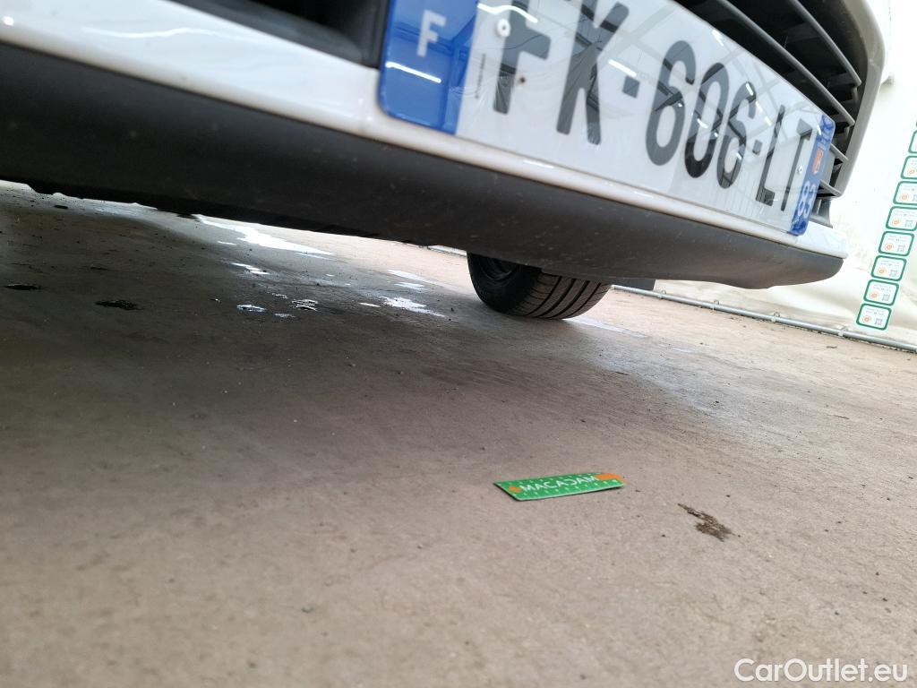  Renault  Clio  IV Business 0.9 TCe 90CV BVM5 E6 #7