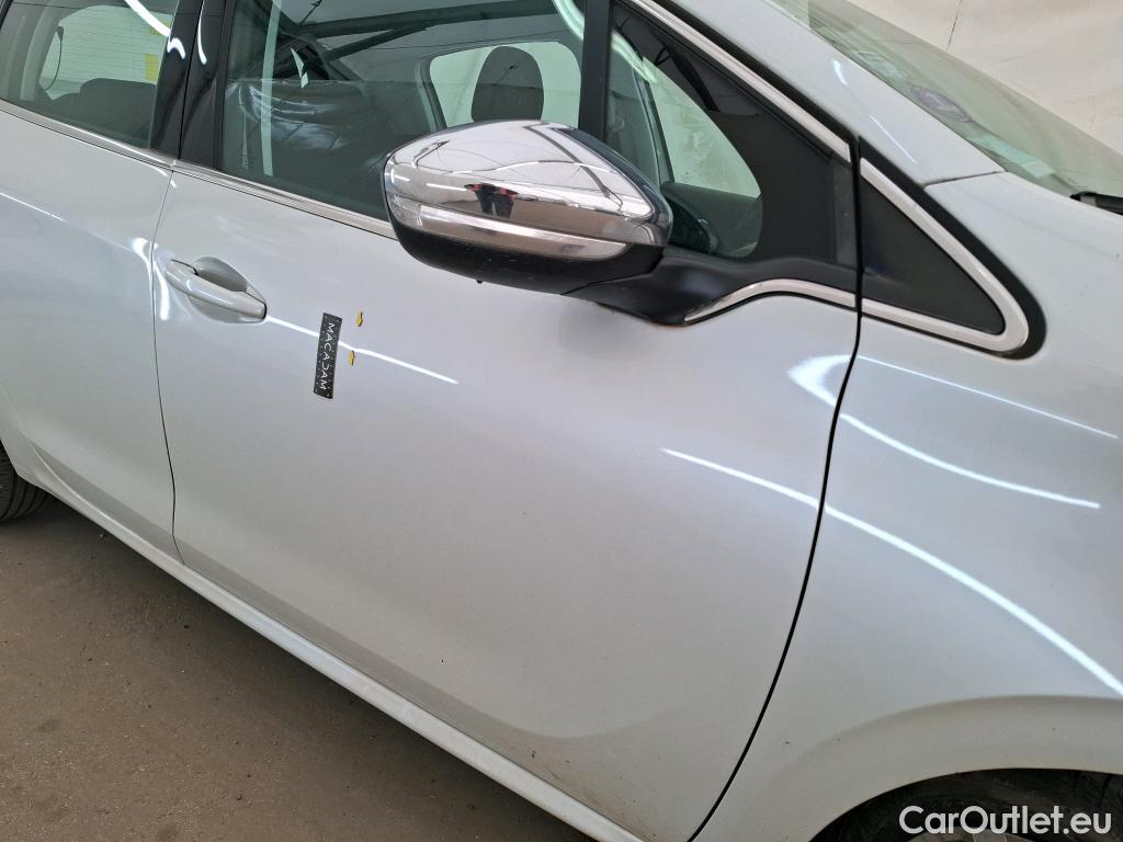  Peugeot  208  Allure Business 1.2 PureTech 110CV BVM5 E6 #25
