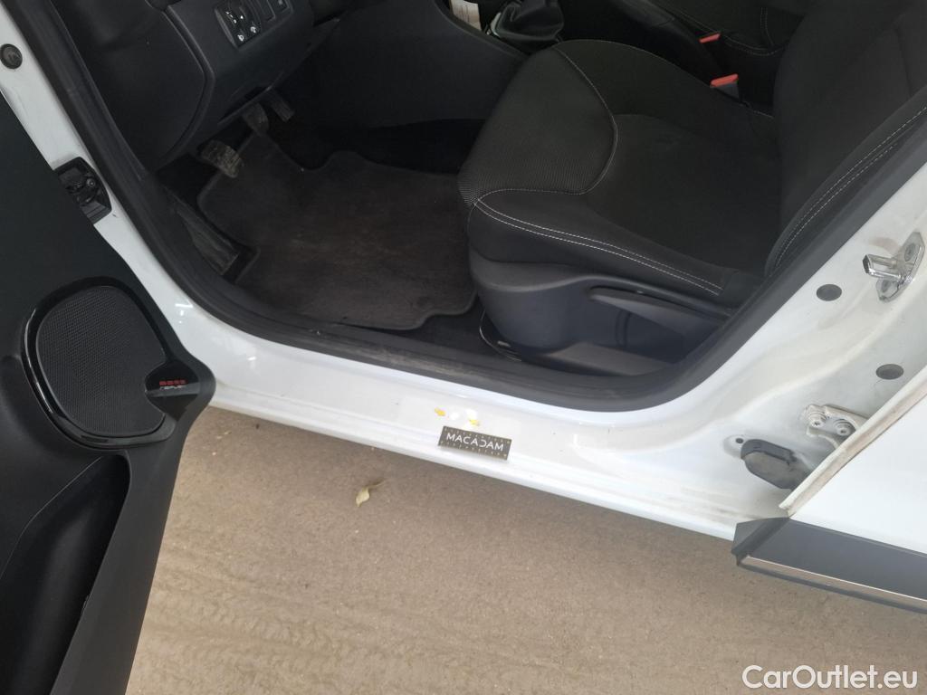  Renault  Clio  IV Business 0.9 TCe 90CV BVM5 E6 #29