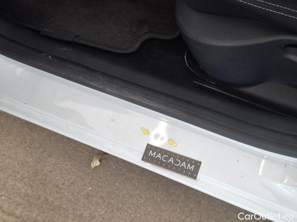  Renault  Clio  IV Business 0.9 TCe 90CV BVM5 E6 #28