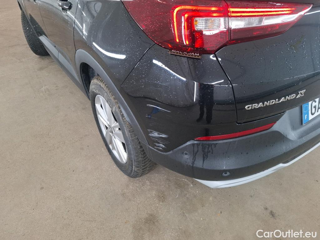  Opel   Grandland X Grandland X Elegance Business 1.5 130CV BVA8 E6d #36