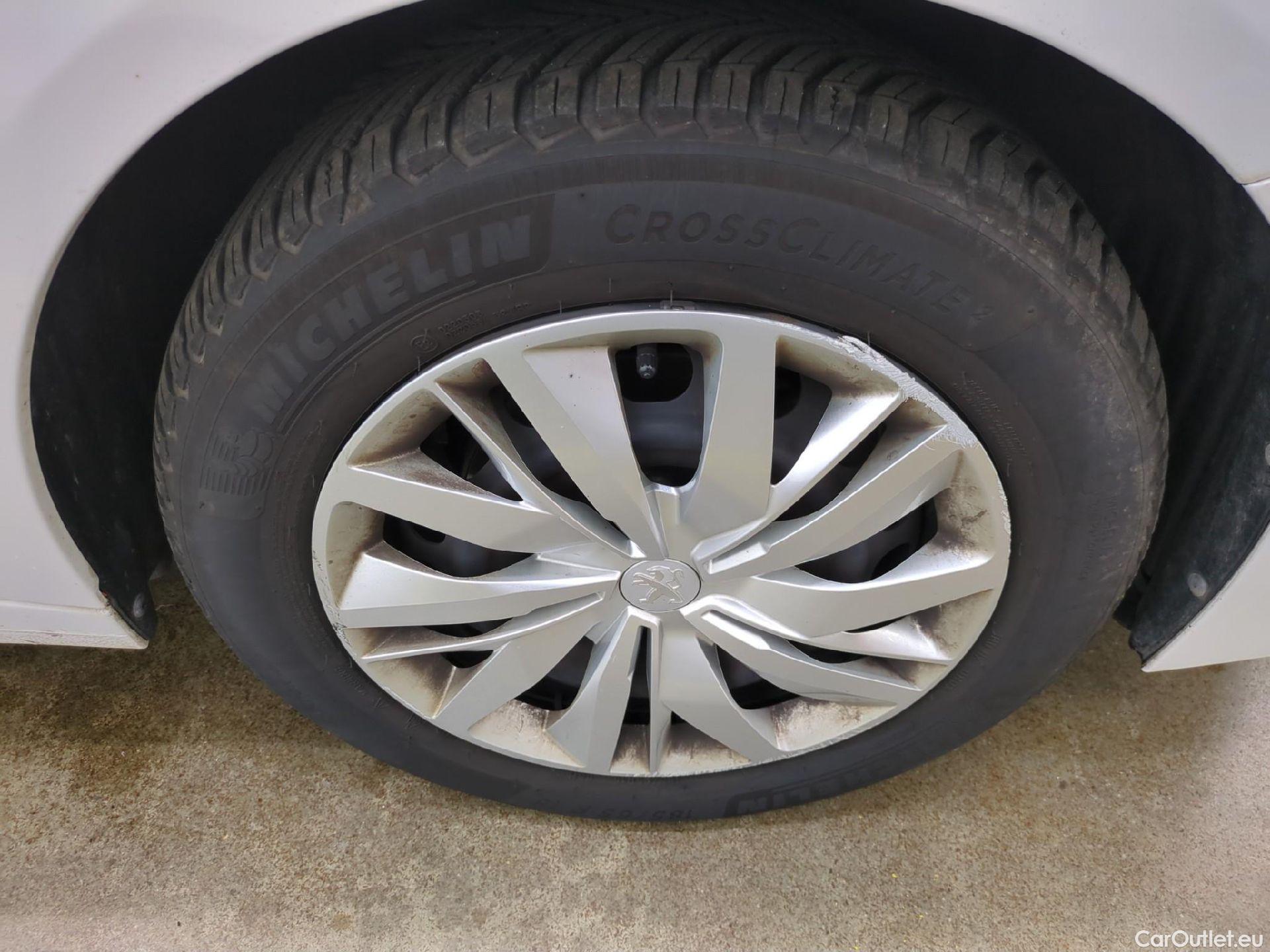  Peugeot  208  Premium 1.5 HDi 100CV BVM6 E6d #7