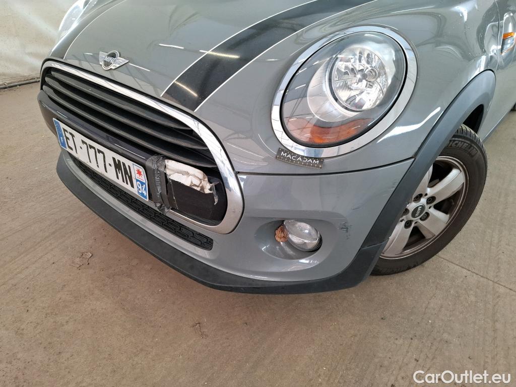  Mini  Cooper MINI Mini / 2014 / 5P / Berline  D 116 ch #24
