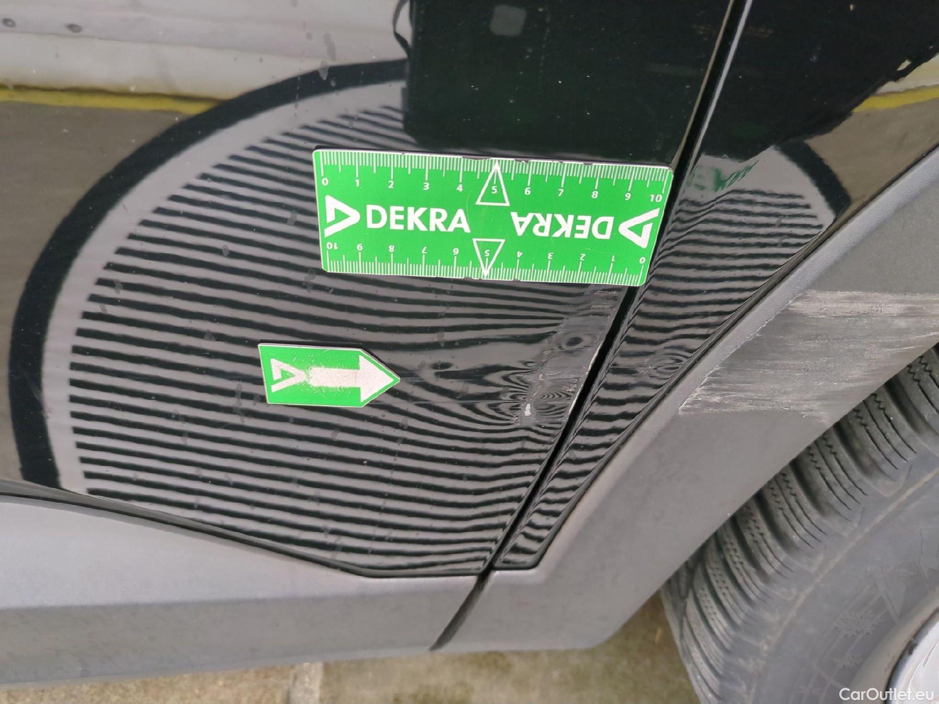  Opel   Grandland X Grandland X Elegance Business 1.5 130CV BVA8 E6d #132