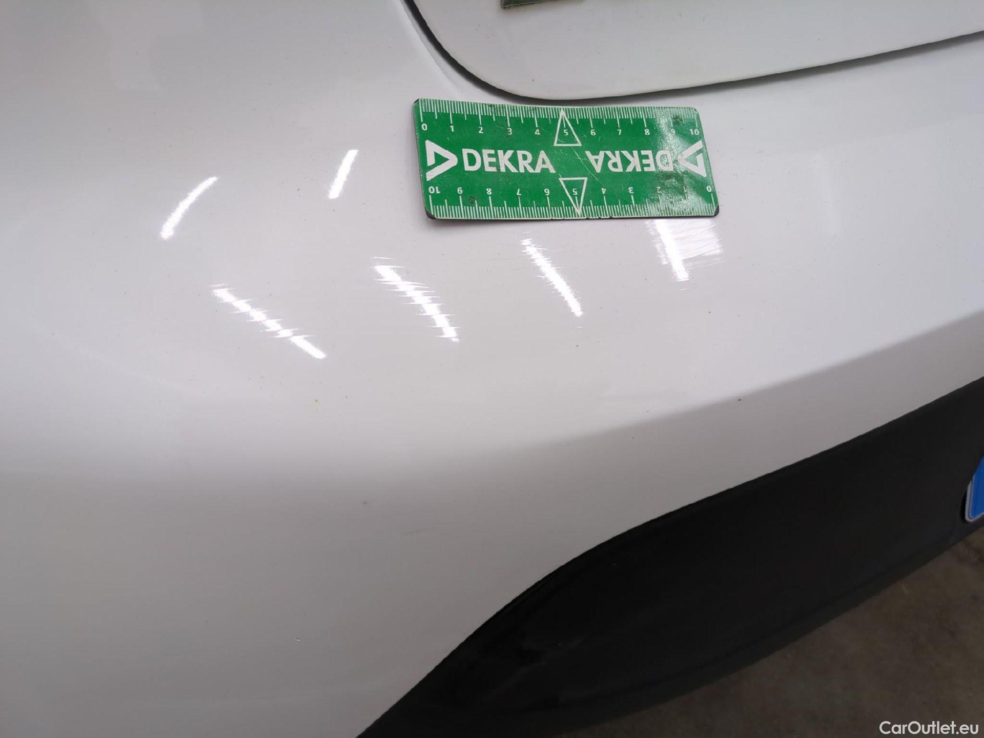  Peugeot  208  Premium 1.5 HDi 100CV BVM6 E6d #32