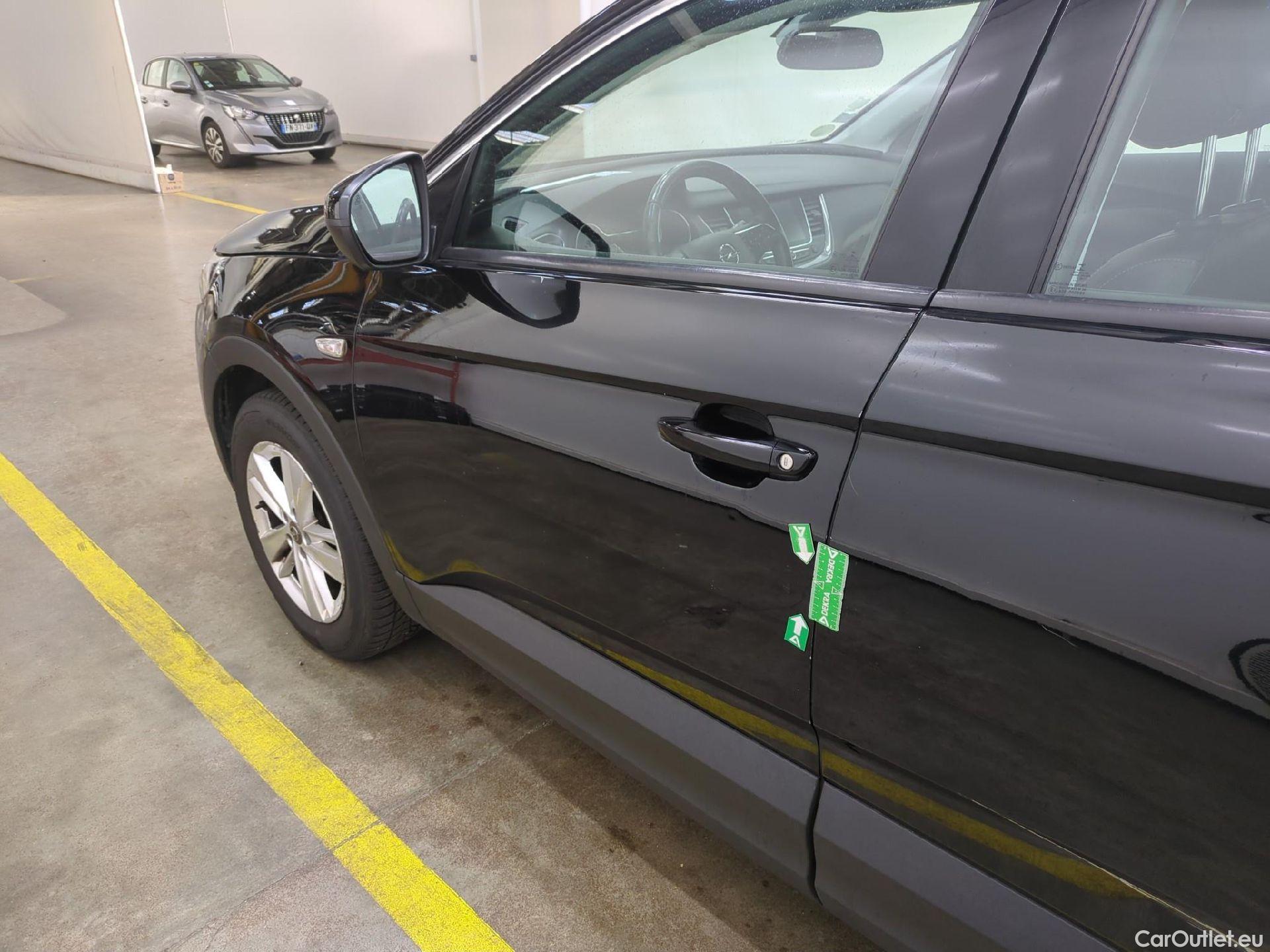  Opel   Grandland X Grandland X Elegance Business 1.5 130CV BVA8 E6d #51