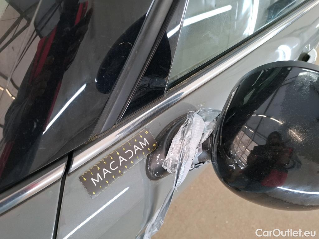  Mini  Cooper MINI Mini / 2014 / 5P / Berline  D 116 ch #8