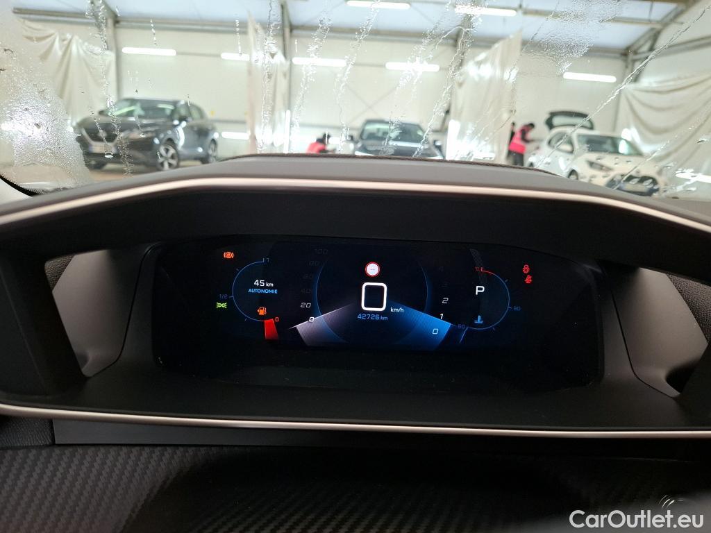  Peugeot  2008  Allure Business 1.5 HDi 130CV BVA8 E6d #19