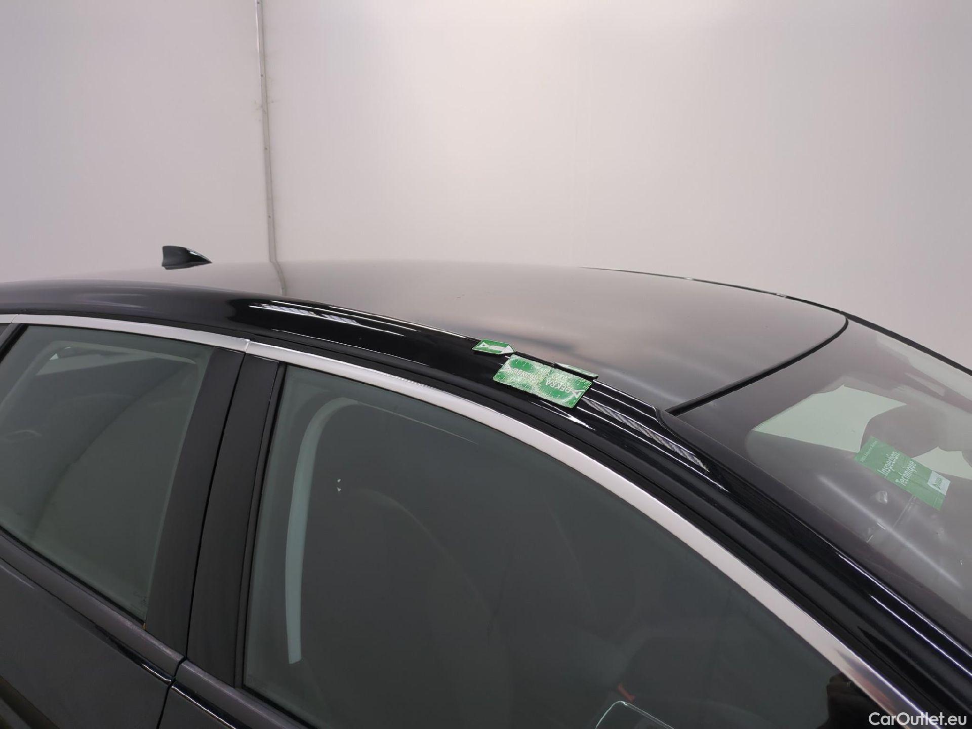  Opel   Grandland X Grandland X Elegance Business 1.5 130CV BVA8 E6d #142