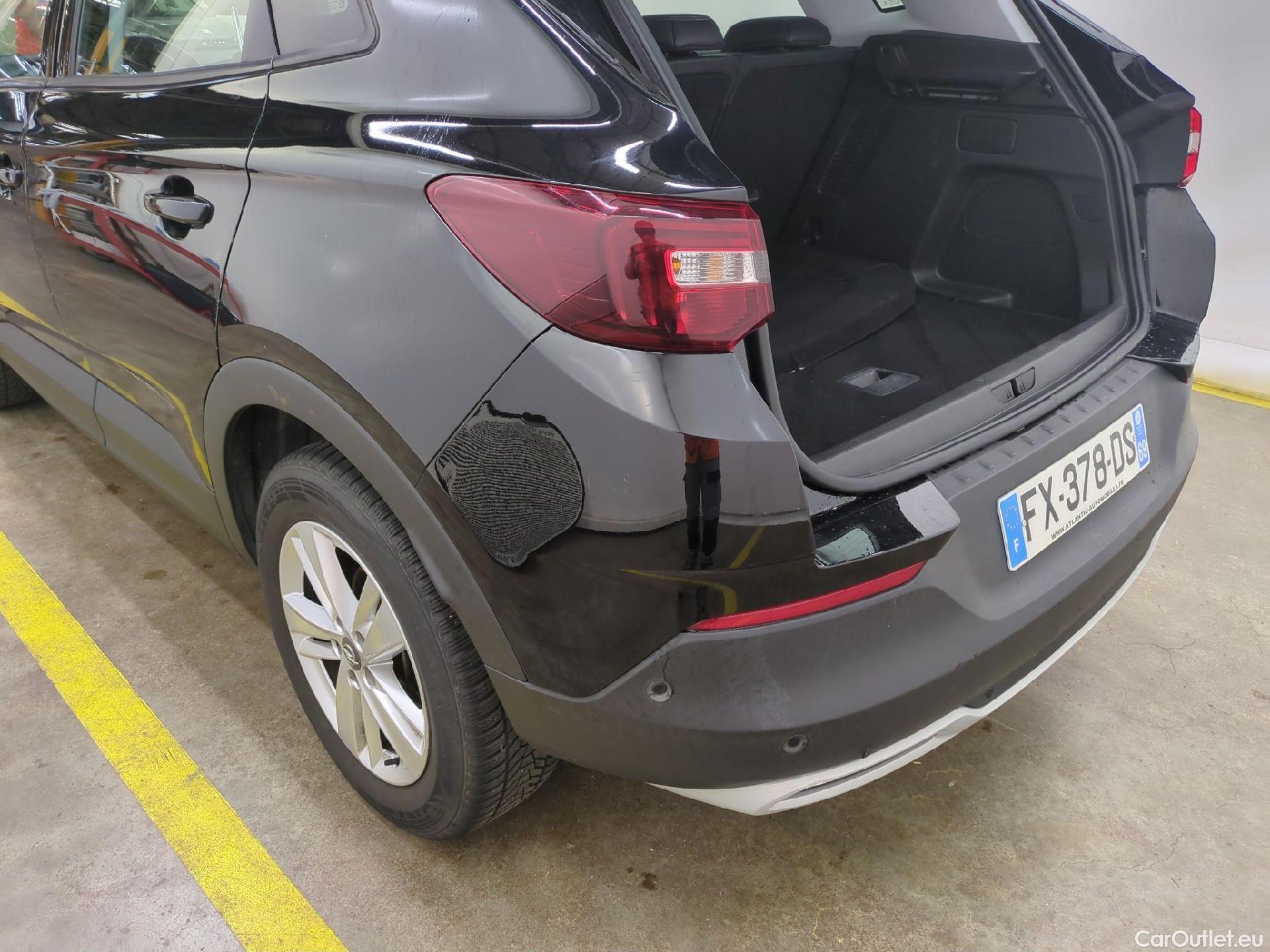  Opel   Grandland X Grandland X Elegance Business 1.5 130CV BVA8 E6d #96