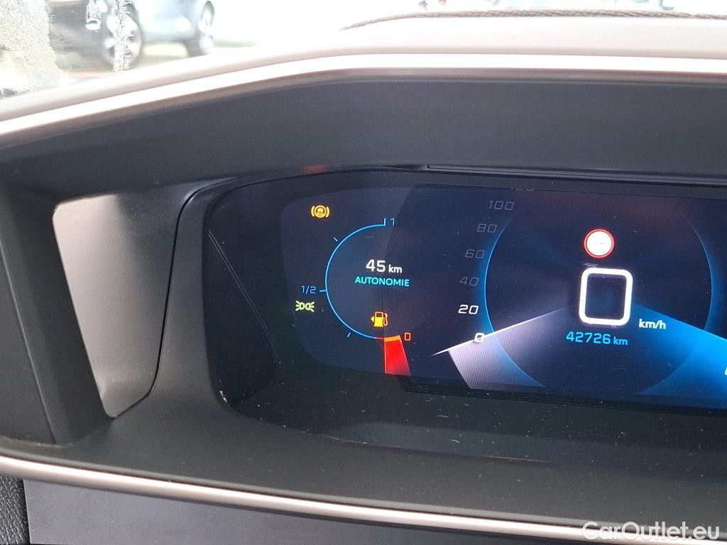  Peugeot  2008  Allure Business 1.5 HDi 130CV BVA8 E6d #20